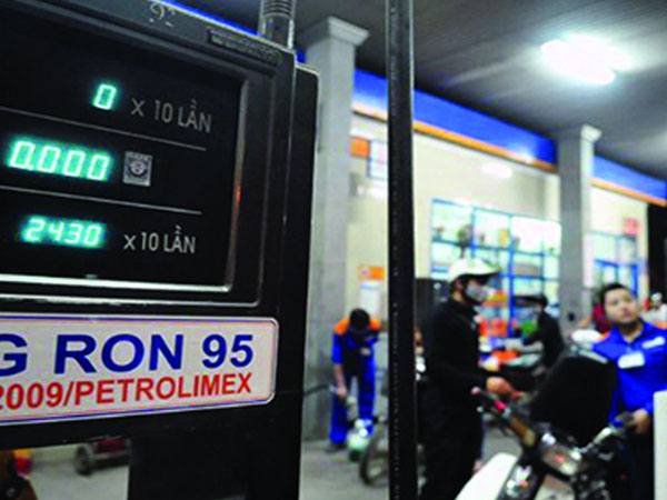 Bộ Công Thương vẫn chưa điều hành giá xăng RON 95