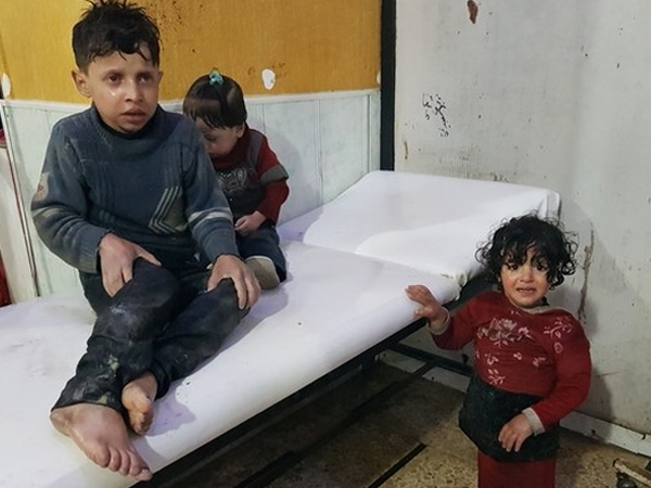 'Diễn viên' bất đắc dĩ trong video cuộc tấn công hóa học tại Syria nói gì về vụ việc?