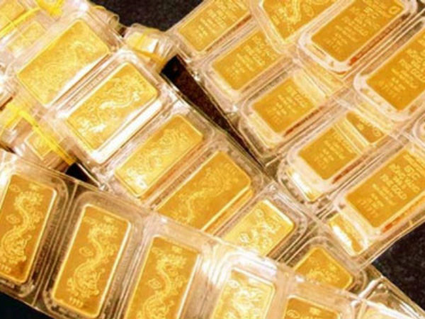 Giá vàng hôm nay 19/4: Tiếp tục tăng nhanh khi USD giảm