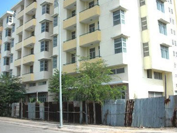 Thuế chồng thuế cho cả nhà thu nhập thấp
