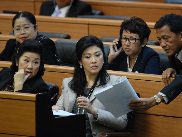 Con chủ bài của ông Thaksin tuyên bố rút lui