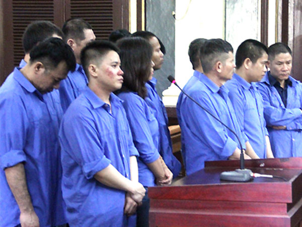 Nhóm trộm 500.000 lít xăng dầu máy bay lĩnh án