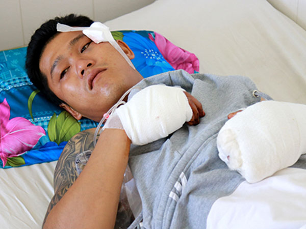 Nhân viên công ty du lịch bị nhóm người đi ôtô truy sát