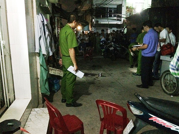 'Nói chuyện' với bạn nhậu bằng dao, một người tử vong