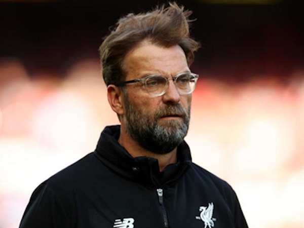 Klopp tố West Brom chơi tiểu xảo, làm xấu mặt sân