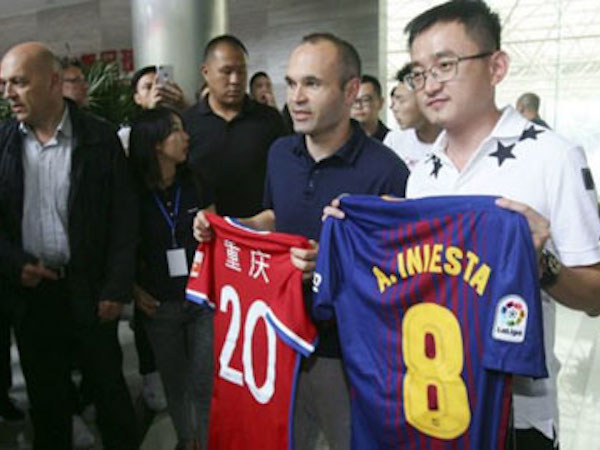 Thêm một CLB Trung Quốc tuyên bố sắp có được Iniesta