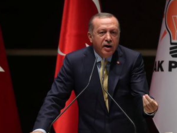 Tổng thống Erdogan nói cứng chuyện phương Tây đâm sau lưng