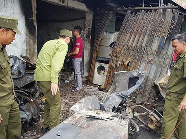 Vụ cháy 3 mẹ con tử vong ở Nam Định: Đau xót hình ảnh người mẹ ôm con vào lòng