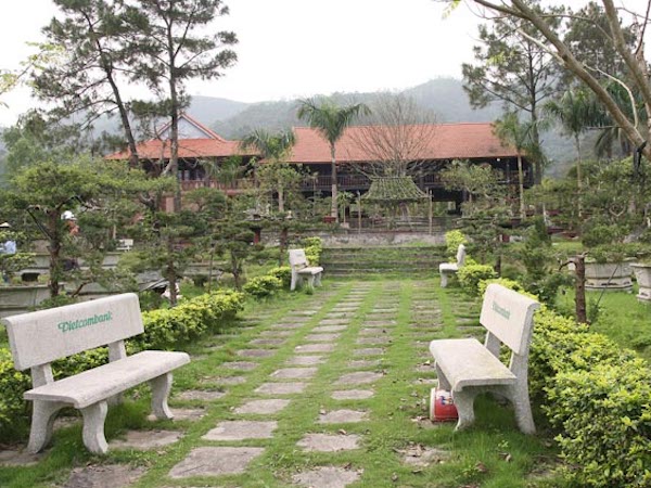 Lãnh đạo huyện Vân Đồn: Không có chuyện 'chống lưng' xây biệt phủ
