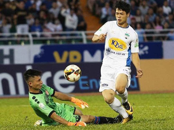 Công Phượng chẳng có gì phải vội, V-League còn rất dài