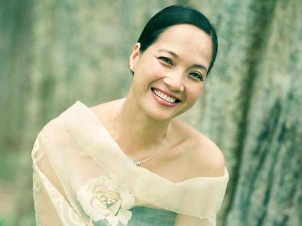 NSND Lê Khanh: Nhiều 'set' tặng danh hiệu bây giờ nhằm mục đích bù đắp cho những nghệ sĩ đang... bị ốm