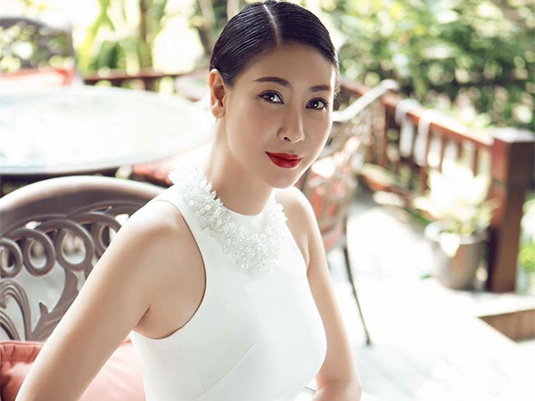 Hà Kiều Anh - Người đàn bà đẹp với tình yêu 18 năm cho gã đàn ông từng là chồng của bạn!