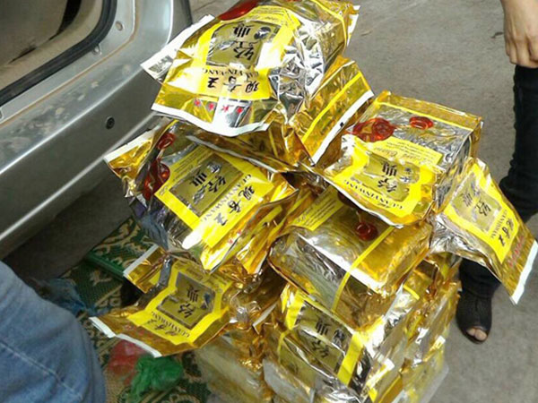 Phát hiện 30 kg ma túy trong lốp dự phòng trên chiếc Fortuner