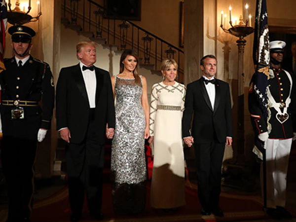 Trump ca ngợi vợ tại quốc yến đầu tiên ở Nhà Trắng