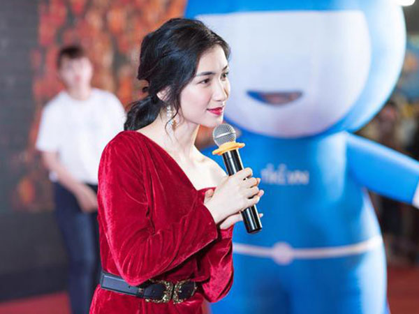 Hoà Minzy hoang mang khi bị người của Hội Thánh Đức Chúa Trời dọa 'sắp gặp họa lớn'