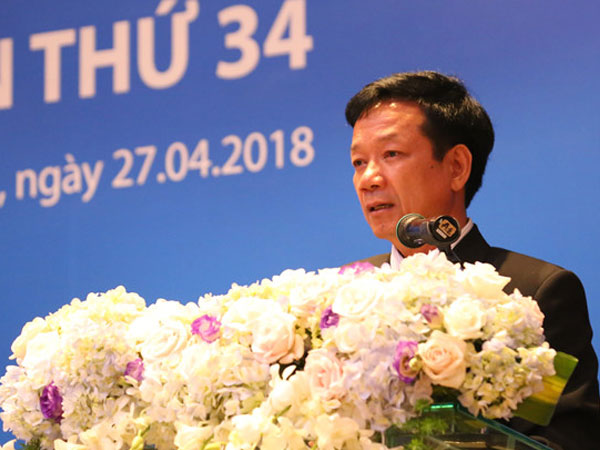 Làm mất tiền khách hàng, Tổng giám đốc Eximbank có nên từ chức?