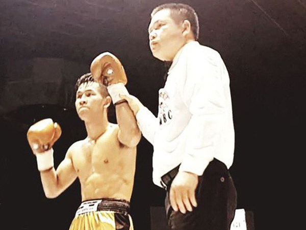 Tay đấm Việt hạ knock-out nhà vô địch Thái ngay tại Bangkok