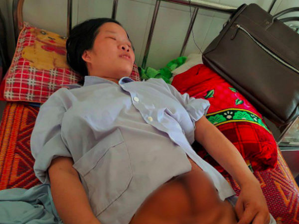 Sản phụ bị nhiễm trùng vết mổ sau khi phẫu thuật sinh hai bé sinh đôi nặng 6kg
