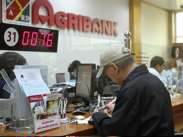 12 khách bị hack thẻ ATM, Agribank mới hoàn tiền được cho 3 người