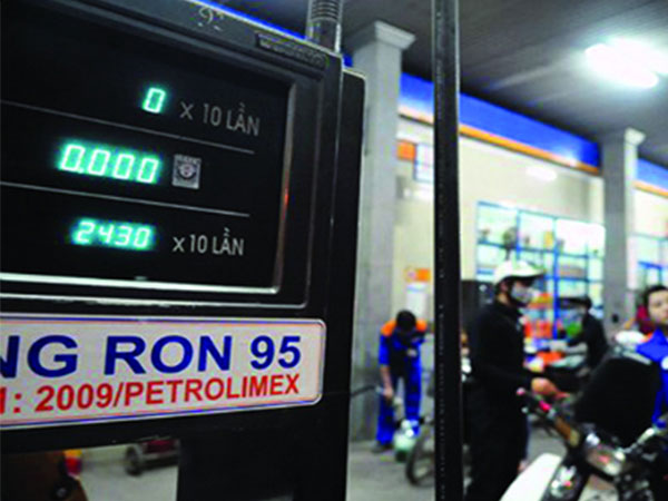 Giá xăng dầu đẩy CPI tháng 4 tăng