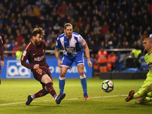 Messi lập hat-trick, Barca đăng quang La Liga sớm bốn trận