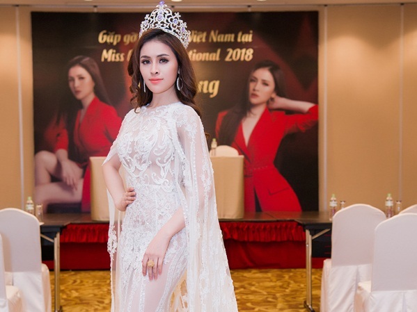Vừa đăng quang Á Hậu, Thu Dung đã bị tố 'mặc váy không trả tiền' còn uy hiếp NTK