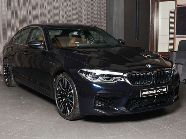 BMW M5 2018 màu sơn 'kịch độc' cân bằng giữa hai màu Đen và Xanh Đen