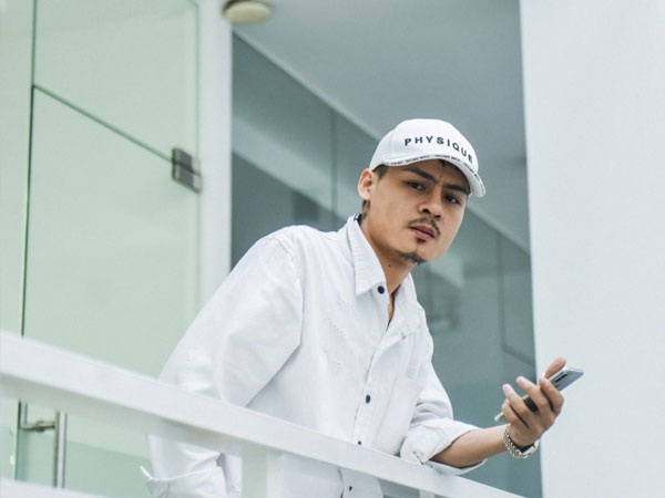 Hiện tượng mạng Hoa Vinh trải lòng sau hơn 2 tháng vụt sáng thành sao, tiết lộ thích con gái… bánh bèo