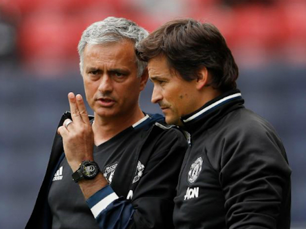 Trợ lý của Mourinho nằm trong danh sách thay thế Wenger
