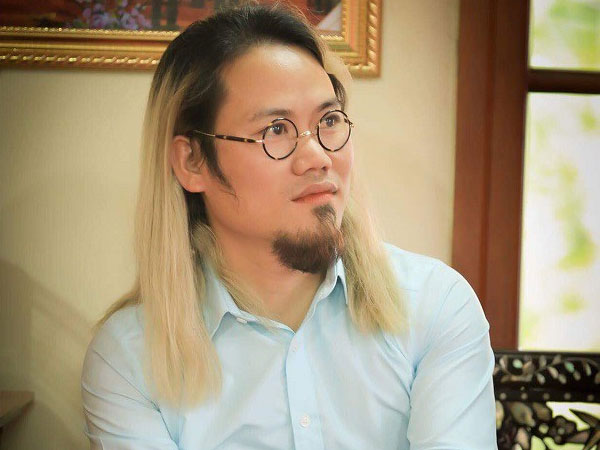 Vượng Râu: Quang Tèo đi tán gái toàn chở tôi đi cùng... trông xe!