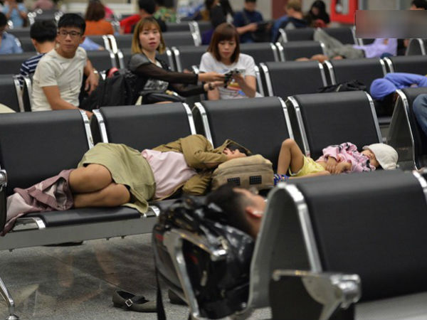 Hết lễ nhưng hàng trăm hành khách bị delay vẫn vật vờ ở sân bay Đà Nẵng, không thể về Hà Nội vì thời tiết xấu