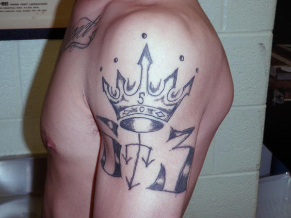 Latin Kings: Băng đảng Mỹ khét tiếng mang hình xăm vương miện