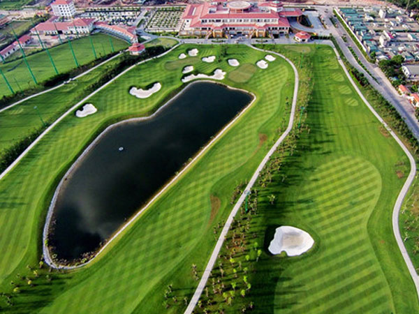 Một loạt sân golf được bổ sung vào quy hoạch sau 4 năm bị 'hãm'