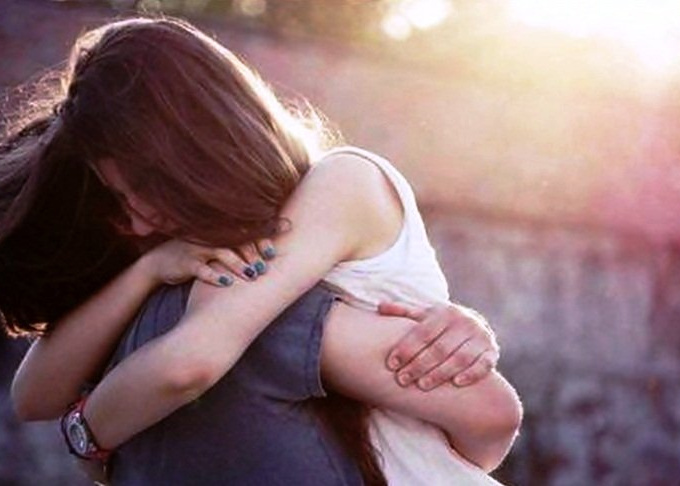 Vợ 'say tình' trai trẻ làm thuê dẻo mỏ