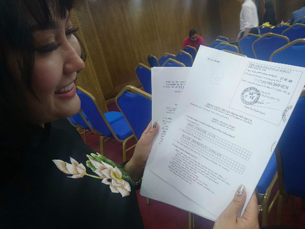 Diễn viên Phi Thanh Vân: 'Mỹ phẩm bị thu hồi là lô cũ đã ngưng sản xuất'