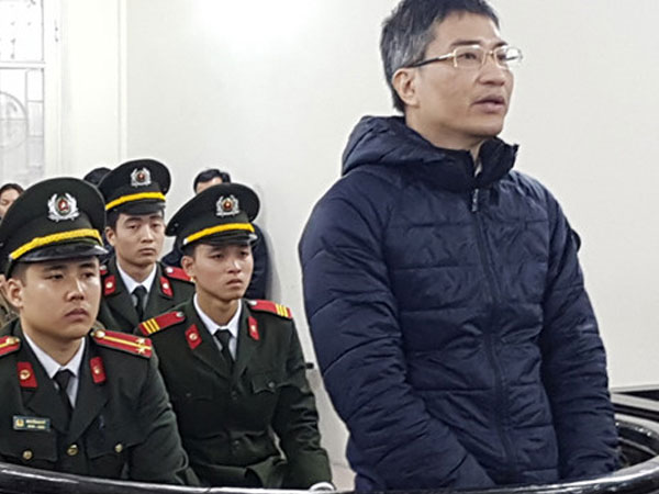 Tổ chức đưa Giang Kim Đạt trốn ra nước ngoài, 3 bị cáo lãnh án