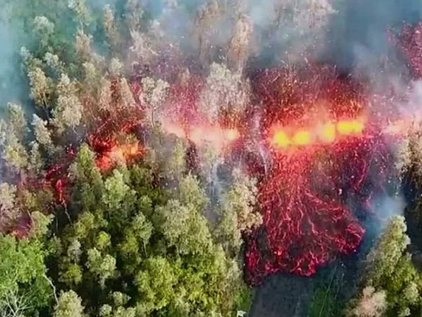 'Tuyến lửa' rợn người trên đảo Hawaii