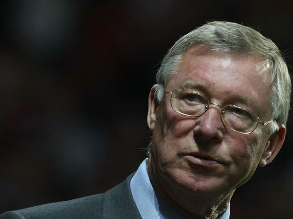 Cầu thủ MU cầu nguyện Sir Alex sớm qua cơn nguy kịch