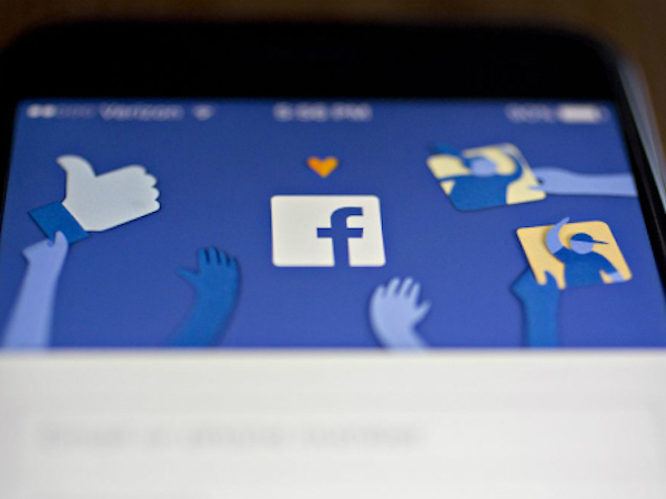 Facebook đang khảo sát để chuẩn bị cho phiên bản thu phí
