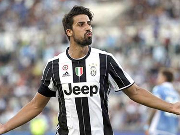 Khedira úp mở khả năng cập bến Premier League