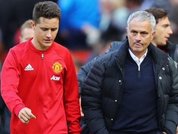 Mourinho tống khứ cầu thủ hay nhất MU mùa 2016/17