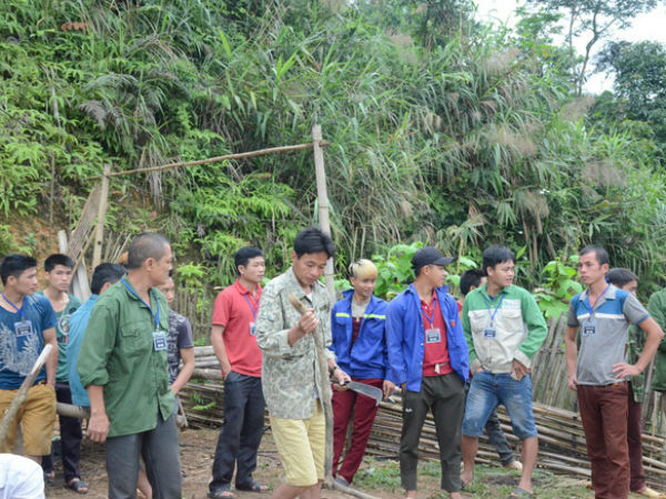 Nhân chứng hãi hùng kể lại giây phút nam thanh niên sát hại 4 người: 'Hắn cầm dao la hét, đốt nhà giữa đêm. Chúng tôi sợ không dám làm gì'