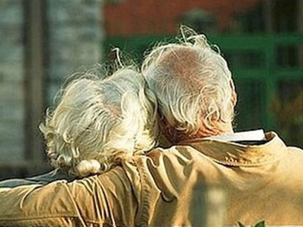 Cụ ông 81 tuổi giết vợ, tạo hiện trường giả