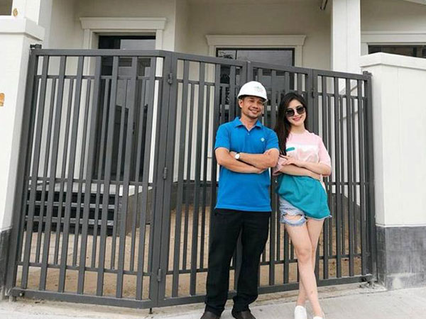 Hương Tràm: Tôi tự mua nhà, mua xe mà chẳng cần đại gia nâng đỡ