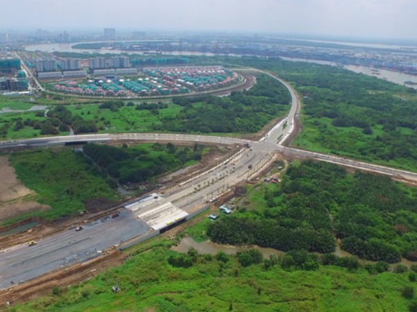 Những tuyến đường 'dát kim cương', đường đắt nhất hành tinh tại Việt Nam
