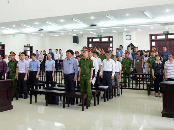 Bào chữa cho ông Đinh La Thăng: Luật sư nhắc đến 'người thoát tội'