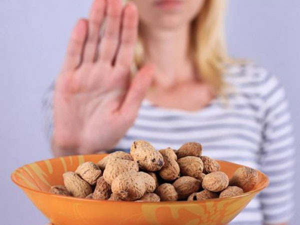 Chẳng may bị dị ứng thực phẩm cần phải làm gì ngay để ngăn chặn kịp thời?