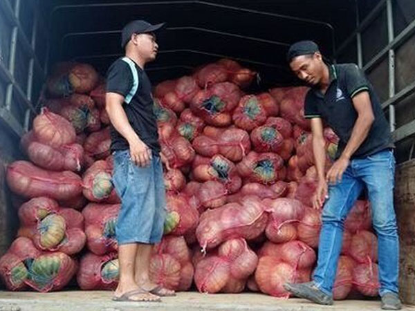Giải cứu bí đỏ Đắk Lắk với giá 4.900 đồng/kg