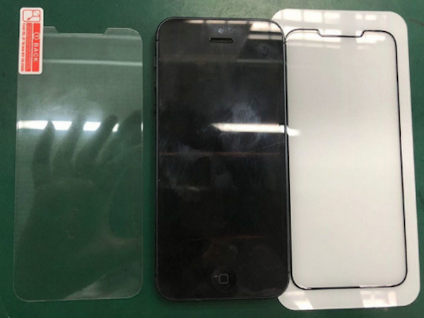 Hãng phụ kiện hé lộ thiết kế iPhone SE 2 có 'tai thỏ'