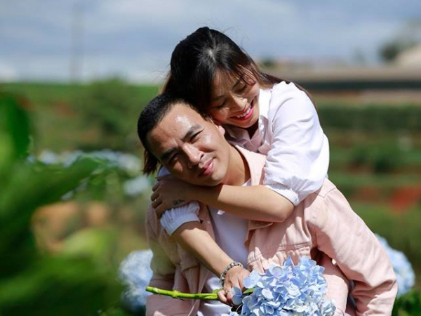 Phát hiện bất ngờ: Chồng MC Hoàng Linh từng đóng 'Phía trước là bầu trời'!